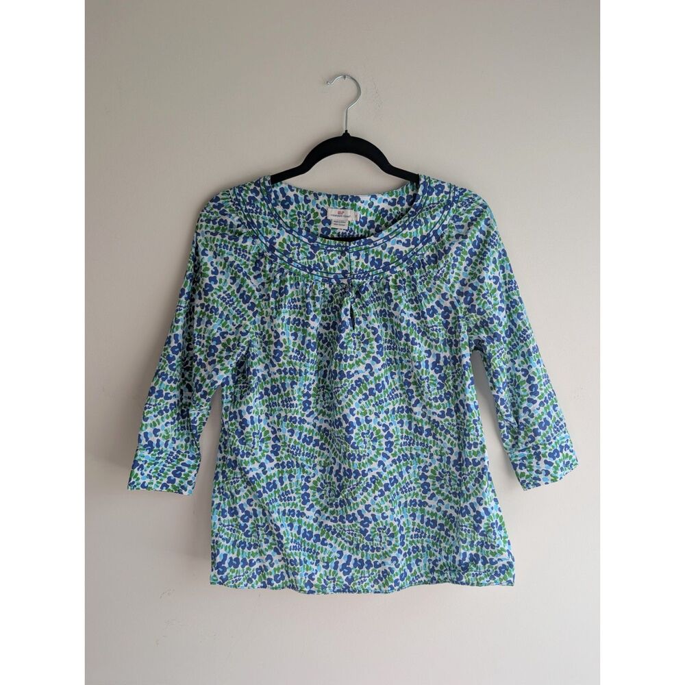 Vineyard Vines women’s floral blue and green 3/4 sleeve shirt